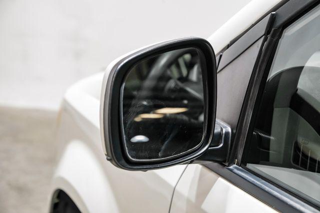 Photo of 2012 White Dodge Grand Caravan