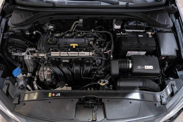 Photo of 2018 Black Hyundai ELANTRA