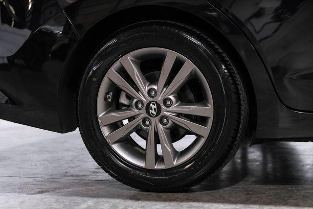 Photo of 2018 Black Hyundai ELANTRA