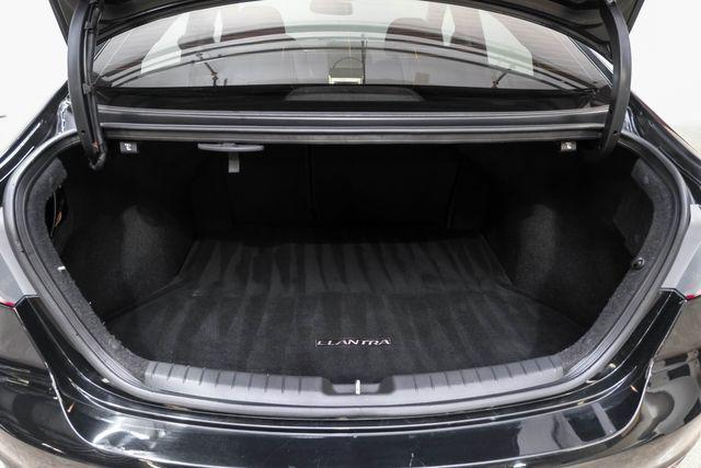 Photo of 2018 Black Hyundai ELANTRA