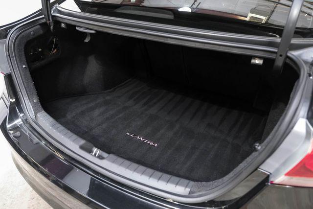 Photo of 2018 Black Hyundai ELANTRA
