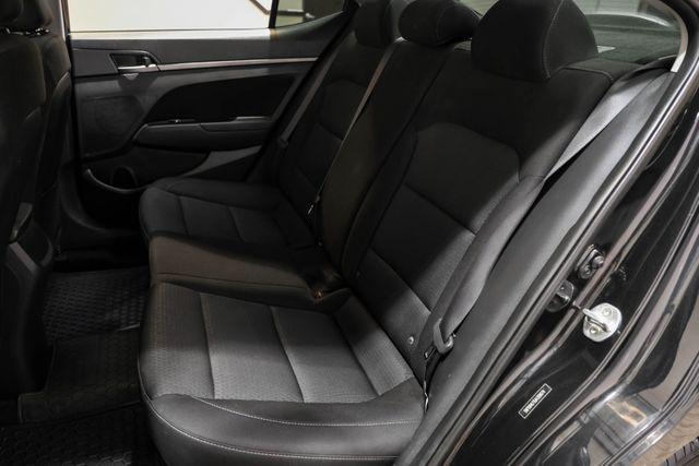 Photo of 2018 Black Hyundai ELANTRA