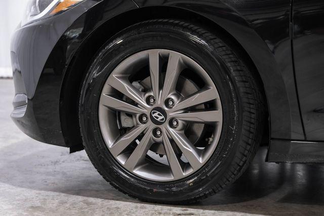 Photo of 2018 Black Hyundai ELANTRA