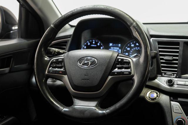 Photo of 2018 Black Hyundai ELANTRA