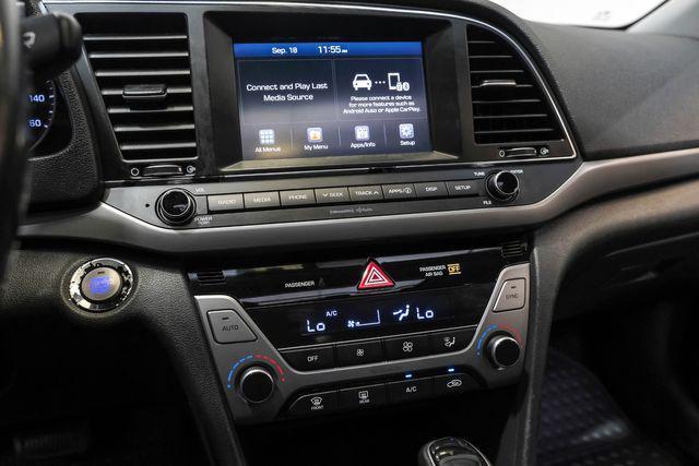 Photo of 2018 Black Hyundai ELANTRA
