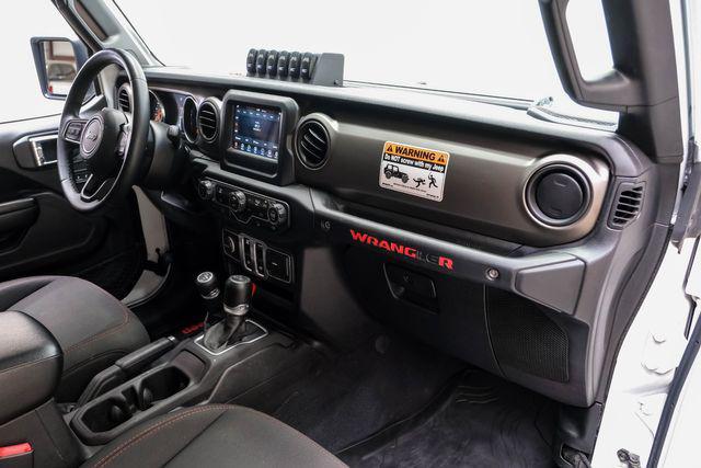 Photo of 2018 White Jeep Wrangler