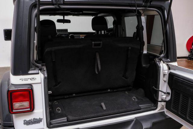 Photo of 2018 White Jeep Wrangler