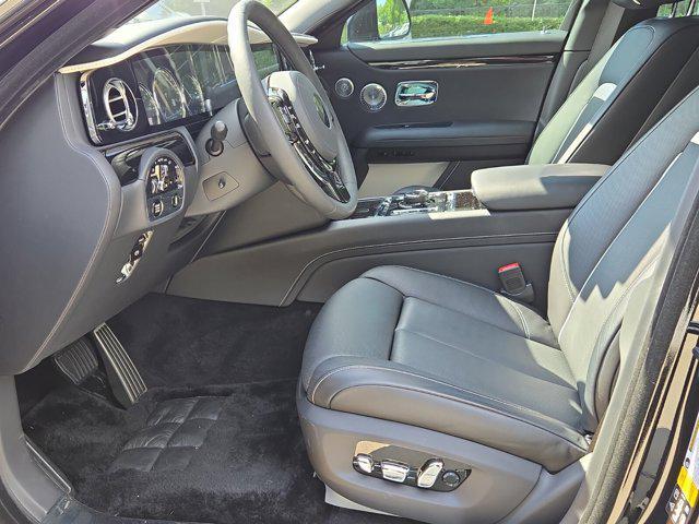 Photo of 2022 Black Rolls-Royce Ghost