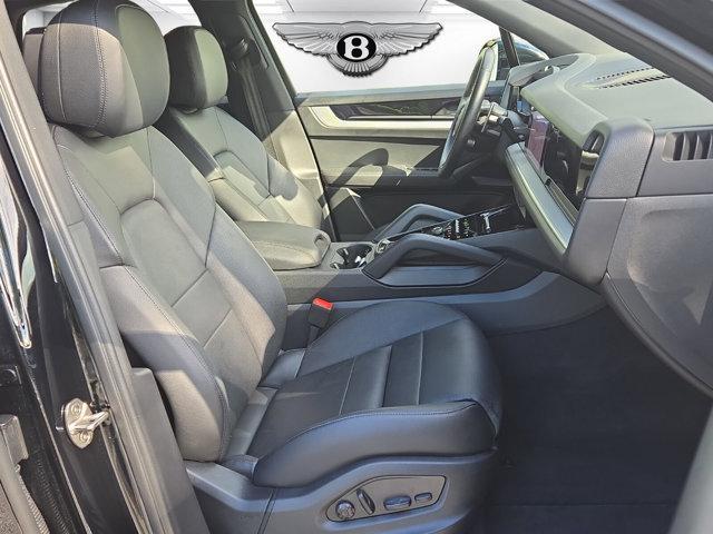 Photo of 2024 Black Porsche Cayenne