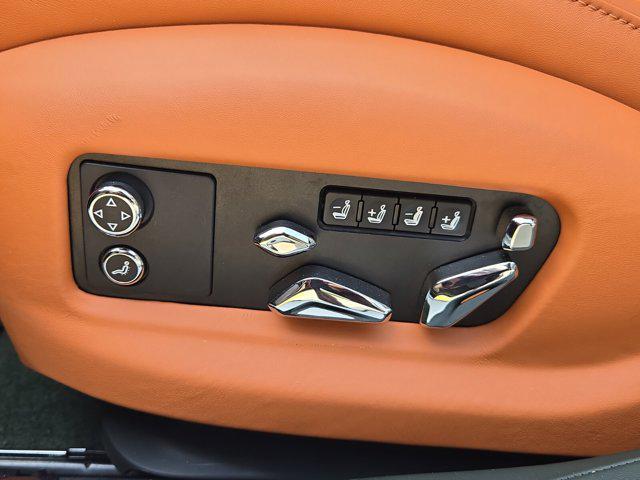 Photo of 2023 Viridian by Mulliner Bentley Flying Spur
