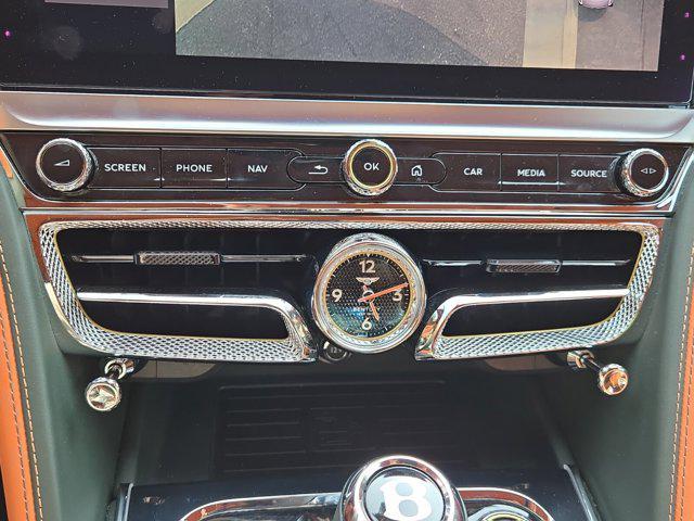 Photo of 2023 Viridian by Mulliner Bentley Flying Spur