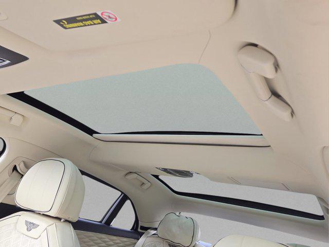 Photo of 2022  Bentley Flying Spur