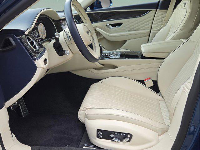 Photo of 2022  Bentley Flying Spur