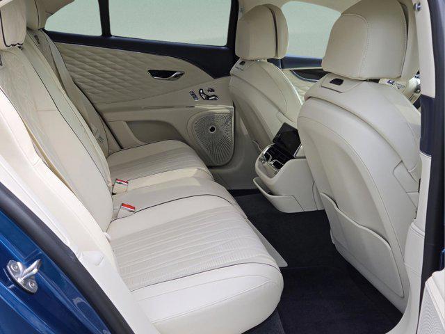 Photo of 2022  Bentley Flying Spur
