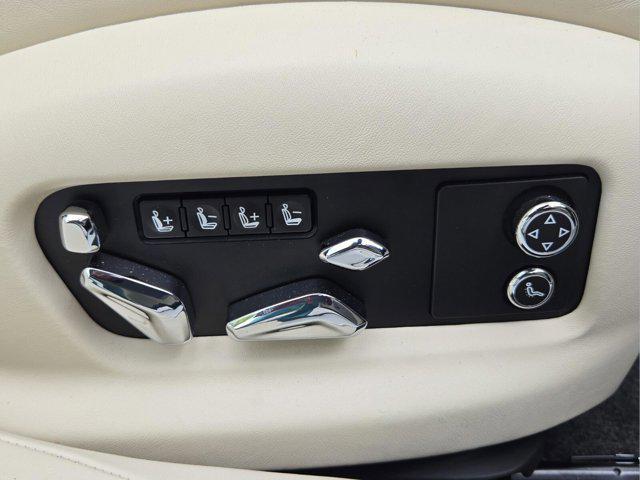 Photo of 2022  Bentley Flying Spur