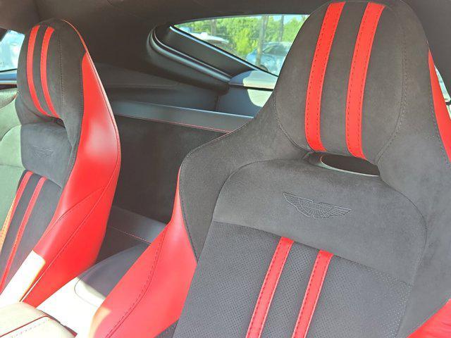 Photo of 2022 Aston Martin Vantage