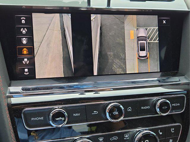 Photo of 2022 Bentley Bentayga