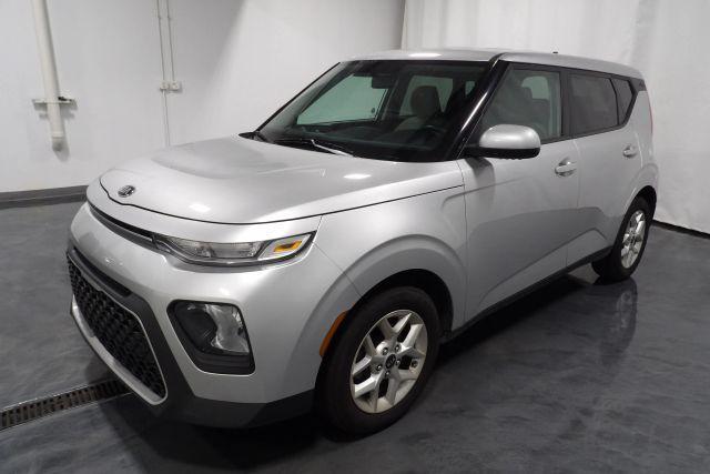 Photo of 2020 Silver Kia Soul