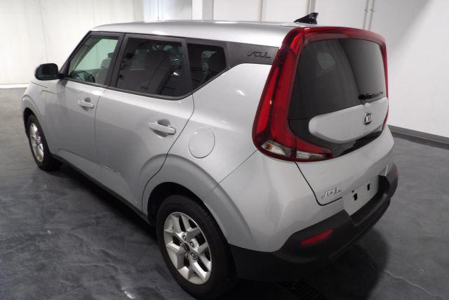 Photo of 2020 Silver Kia Soul