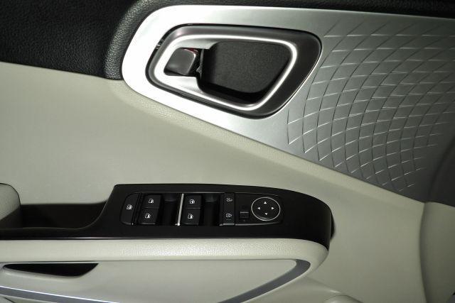 Photo of 2020 Silver Kia Soul