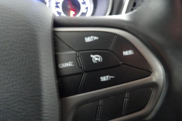 Photo of 2019 Black Jeep Cherokee