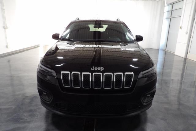 Photo of 2019 Black Jeep Cherokee