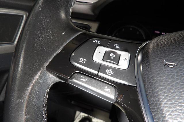 Photo of 2019 Deep Black Pearl Effect Volkswagen Atlas