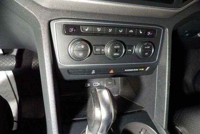 Photo of 2019 Deep Black Pearl Effect Volkswagen Atlas