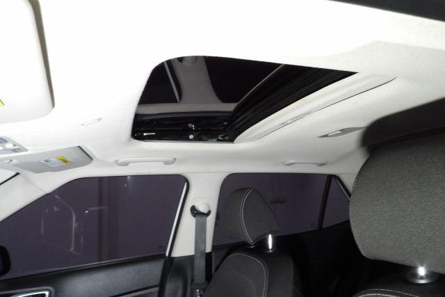 Photo of 2024 White Hyundai VENUE