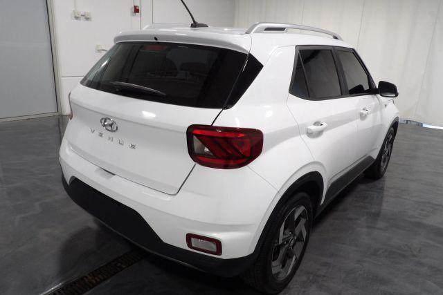Photo of 2024 White Hyundai VENUE