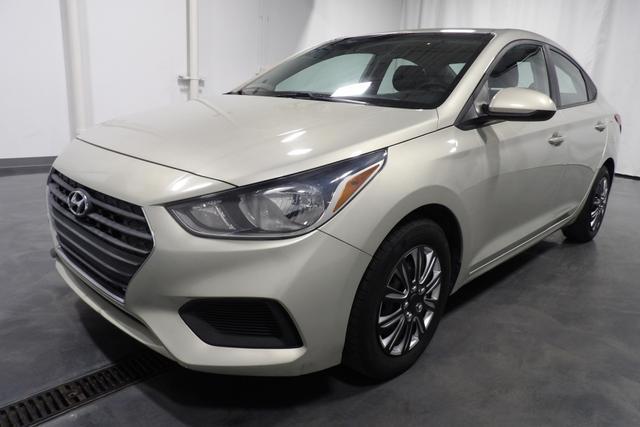 Photo of 2018 Linen Beige Hyundai Accent