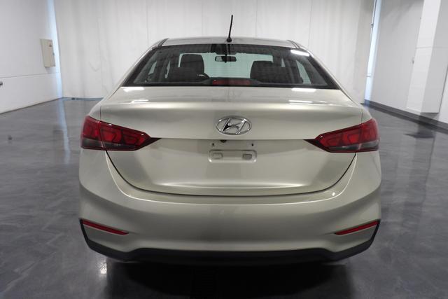 Photo of 2018 Linen Beige Hyundai Accent