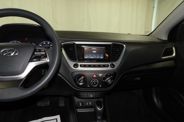 Photo of 2018 Linen Beige Hyundai Accent
