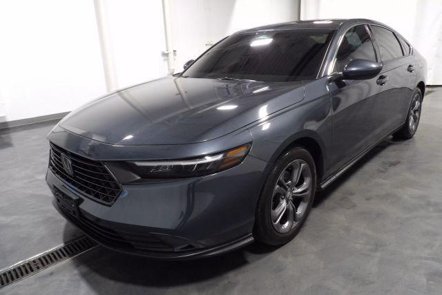 Photo of 2023 Gray Honda Accord