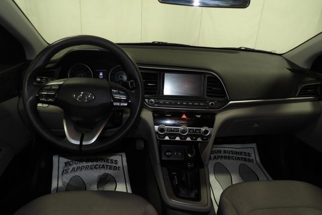 Photo of 2020 Red Hyundai ELANTRA
