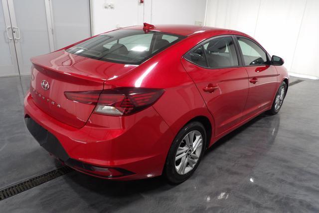 Photo of 2020 Red Hyundai ELANTRA