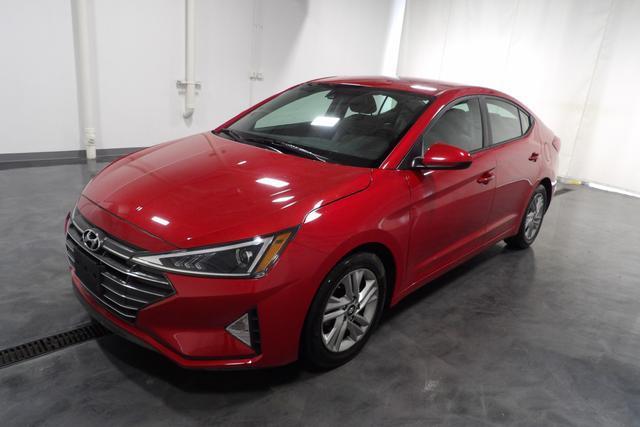 Photo of 2020 Red Hyundai ELANTRA