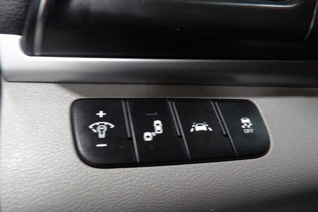 Photo of 2020 Red Hyundai ELANTRA