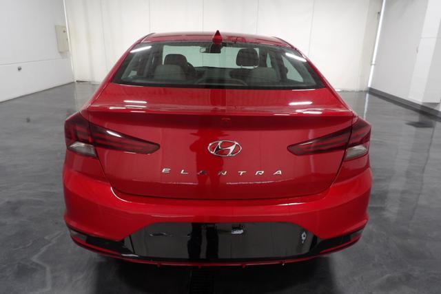 Photo of 2020 Red Hyundai ELANTRA