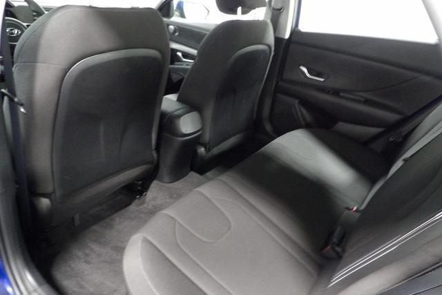 Photo of 2023 Blue Hyundai ELANTRA