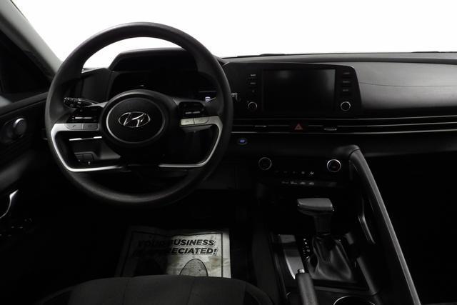 Photo of 2023 Blue Hyundai ELANTRA
