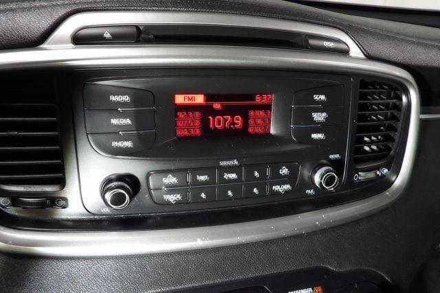 Photo of 2017 Black Kia Sorento