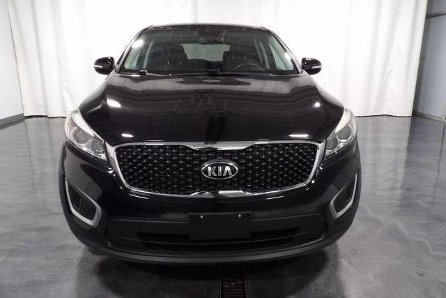 Photo of 2017 Black Kia Sorento