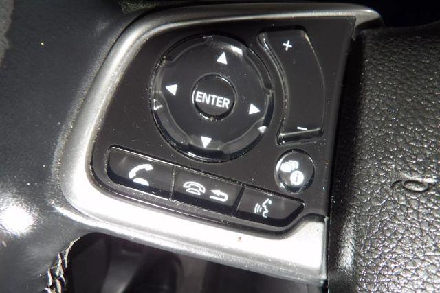 Photo of 2021 White Honda Civic