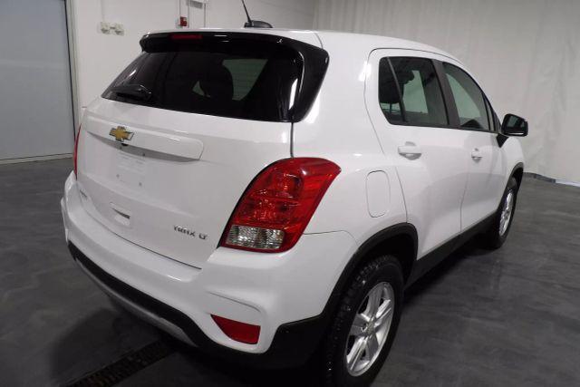 Photo of 2018 White Chevrolet Trax