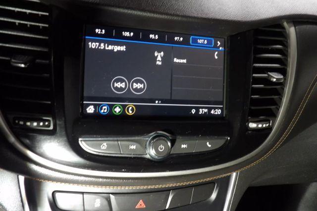 Photo of 2018 White Chevrolet Trax