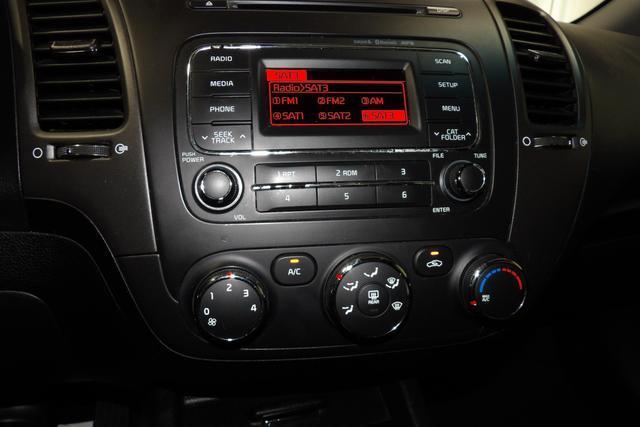 Photo of 2016 Blue Kia Forte