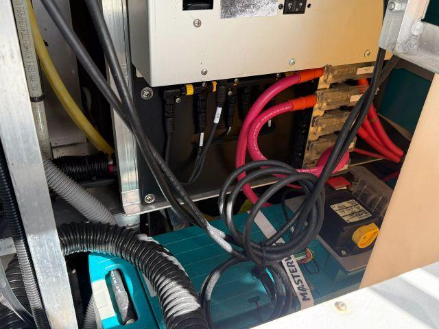 Photo of 2021 White Mercedes-Benz Sprinter 2500
