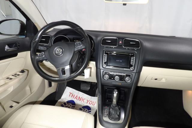 Photo of 2013 Brown Volkswagen Jetta SportWagen