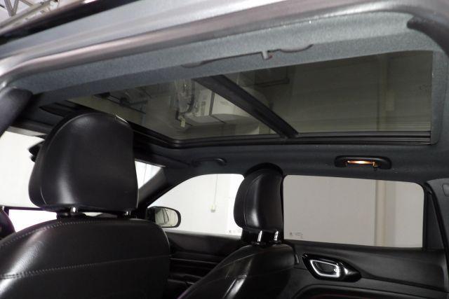 Photo of 2023 Silver Jeep Compass